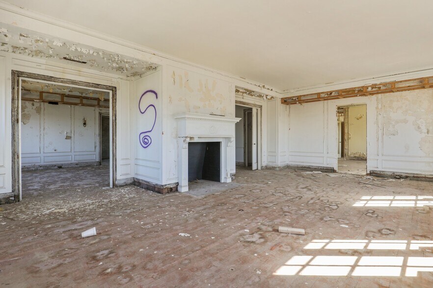 More Photos Of 1312 E Broad St, Columbus Apartments For Sale