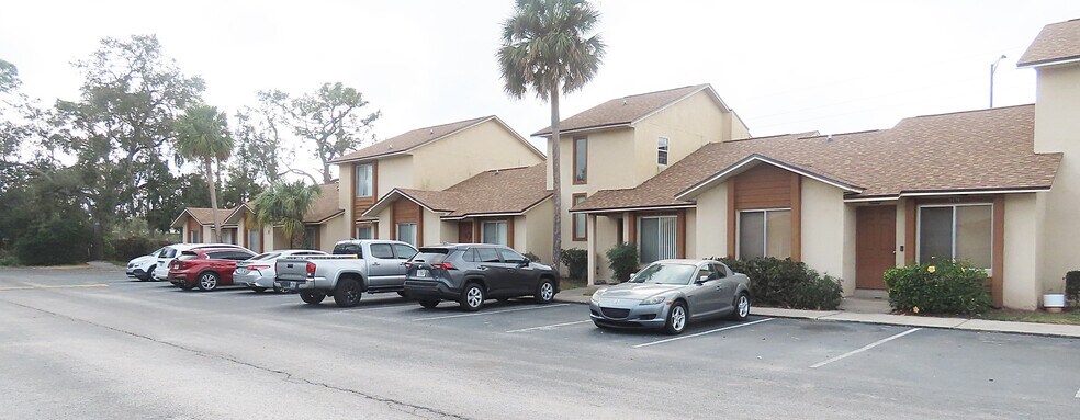 More Photos Of 5136-5186 La Mancha Ct, Orlando Apartments For Sale