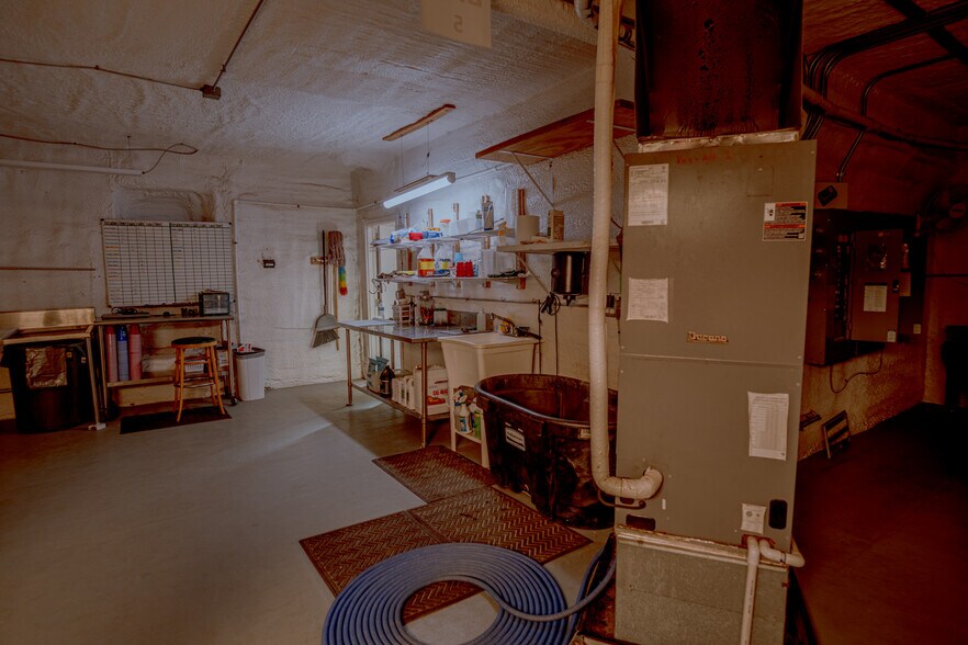 More Photos Of 103 N. Clarady, Wanette Industrial For Sale