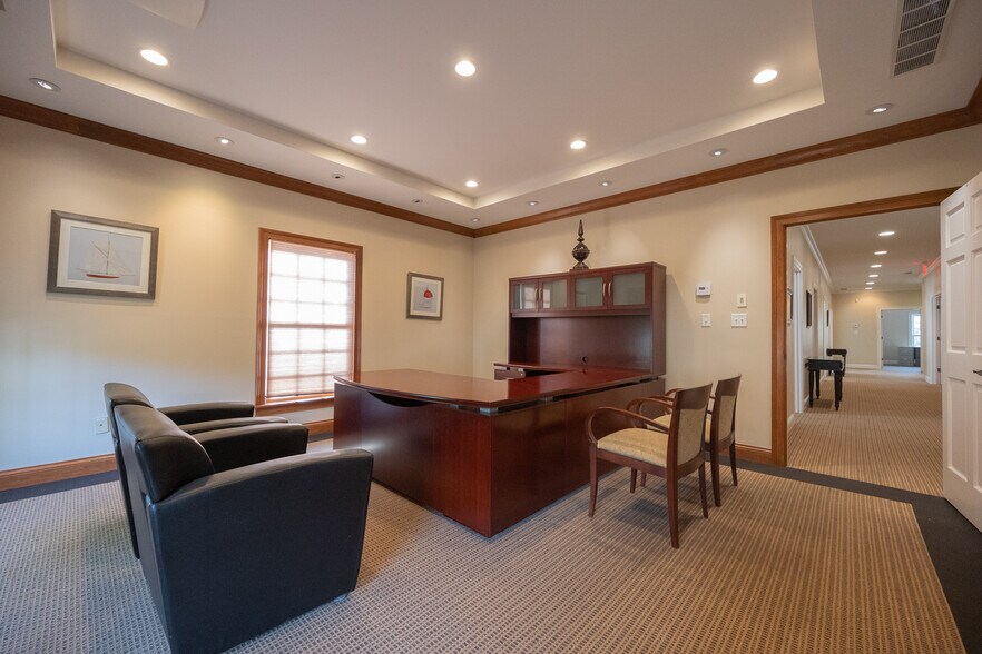 More Photos Of 7775 Cooper Rd, Montgomery Office For Lease