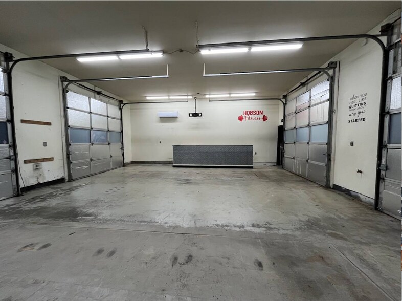 More Photos Of 10170 NW Glencoe Rd, North Plains General Retail For Lease