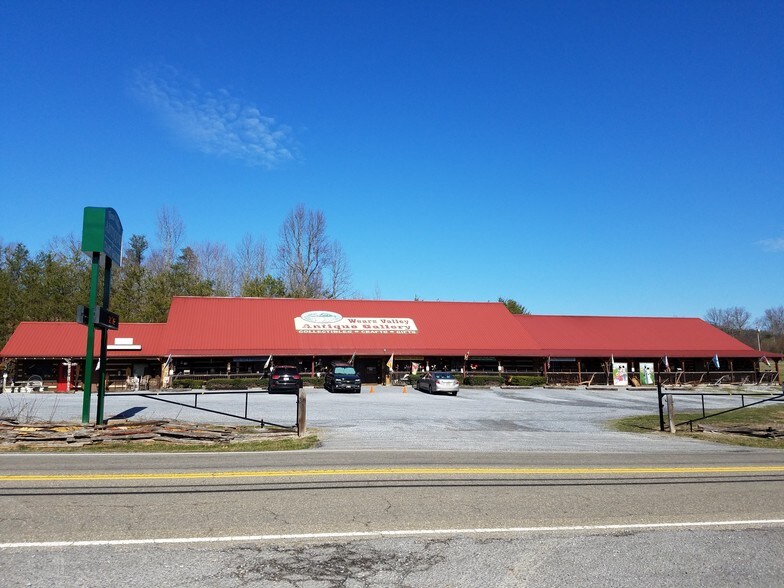 More Photos Of 3234 Wears Valley Rd, Sevierville General Retail For Sale