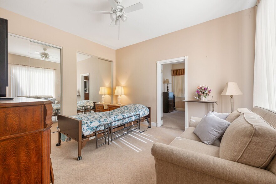 More Photos Of 74115 Portola Pointe Ln, Palm Desert Healthcare For Sale