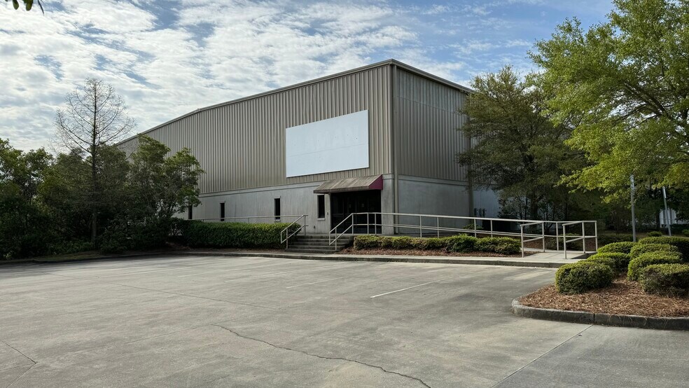 More Photos Of 231 Bourne Blvd, Savannah Warehouse For Lease