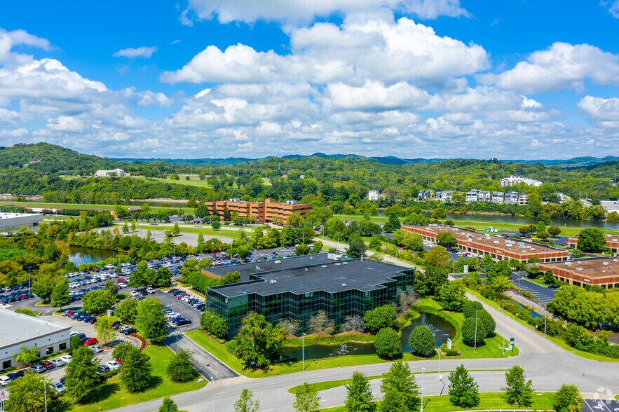 More Photos Of 501 Great Circle Rd, Nashville Office For Lease