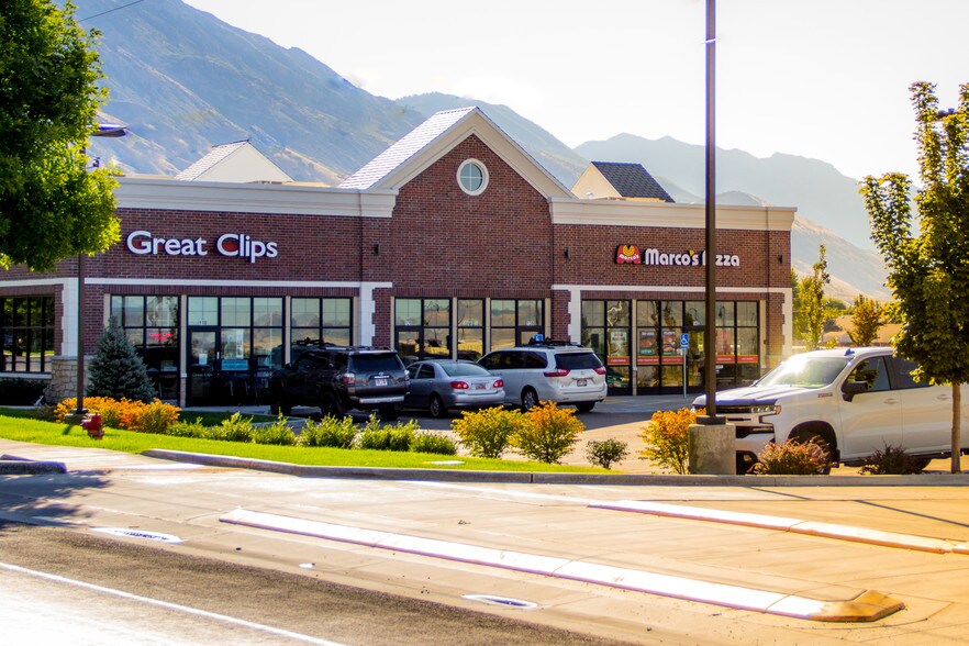 Primary Photo Of 4723 W Cedar Hills Dr, Cedar Hills Freestanding For Lease