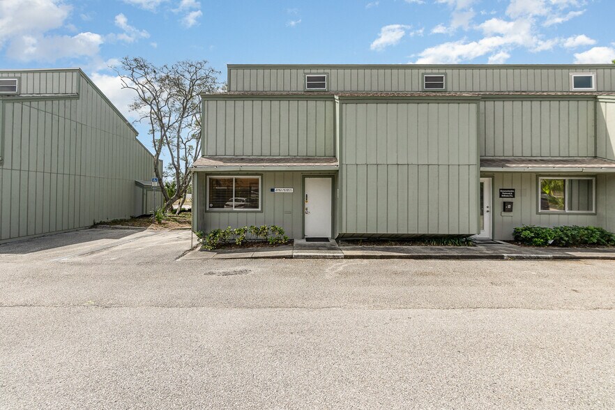 More Photos Of 1250 W Eau Gallie Blvd, Melbourne Medical For Sale
