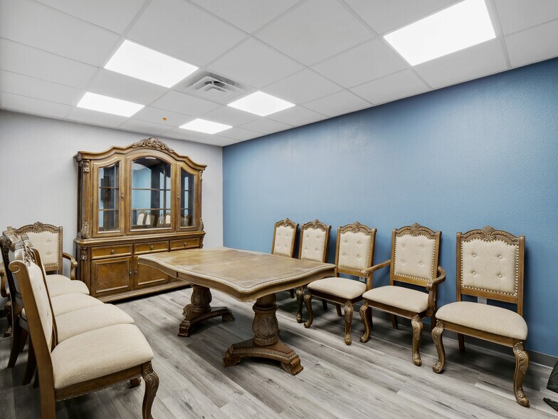 More Photos Of 6150-6164 Cherry Ave, Long Beach Warehouse For Sale