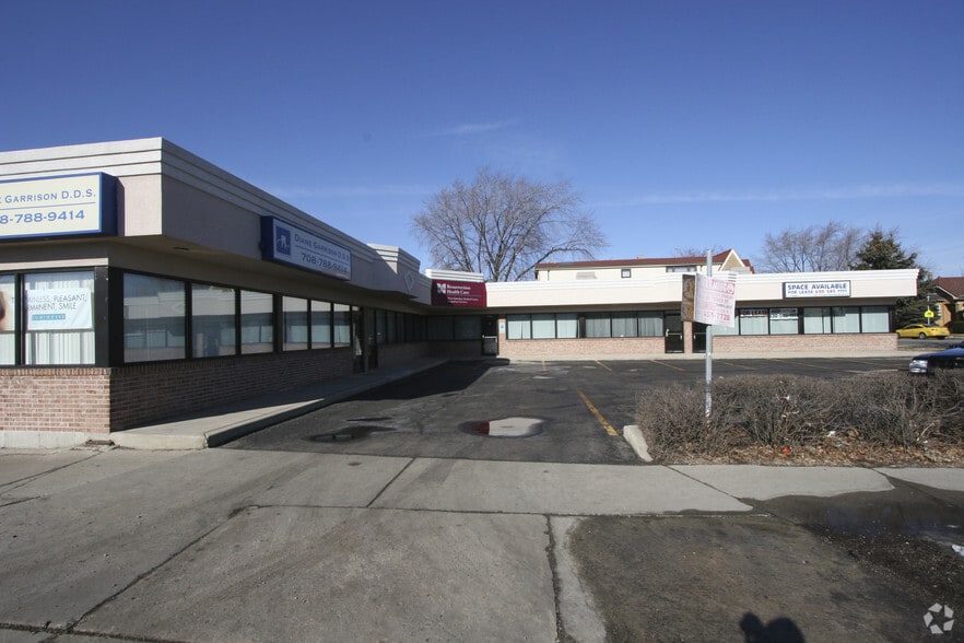 More Photos Of 2550 S Oak Park Ave, Berwyn Medical For Sale