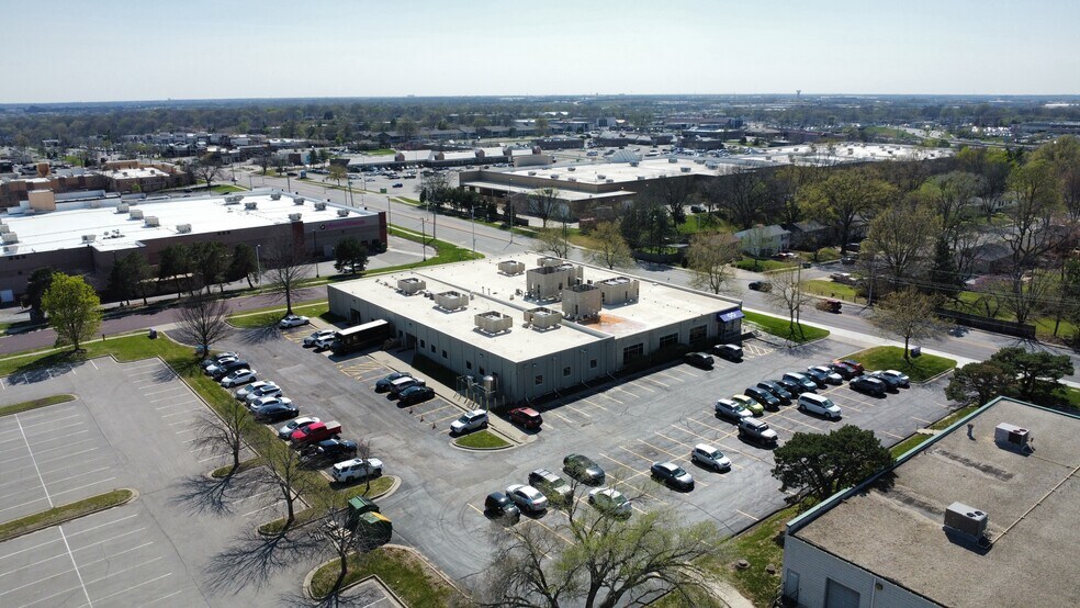 More Photos Of 9221 Quivira Rd, Overland Park Medical For Sale