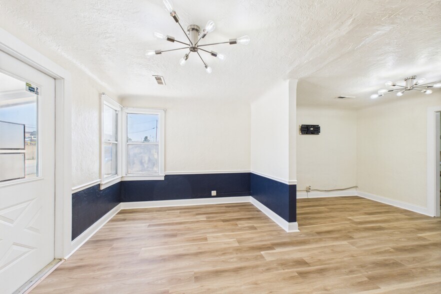 More Photos Of 919 South St, Mountain Home Freestanding For Sale