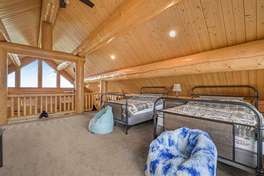 More Photos Of 1665 Whisper Ridge Rd, Ashton Hotel For Sale