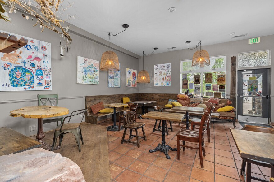 More Photos Of 442 High St, Lyons Restaurant For Sale
