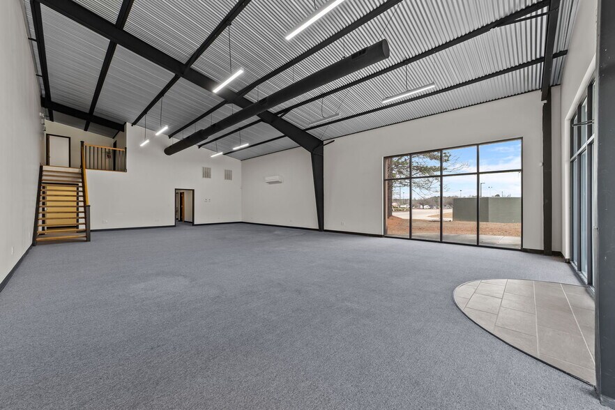 More Photos Of 1840 S Madison St, Whiteville Freestanding For Lease