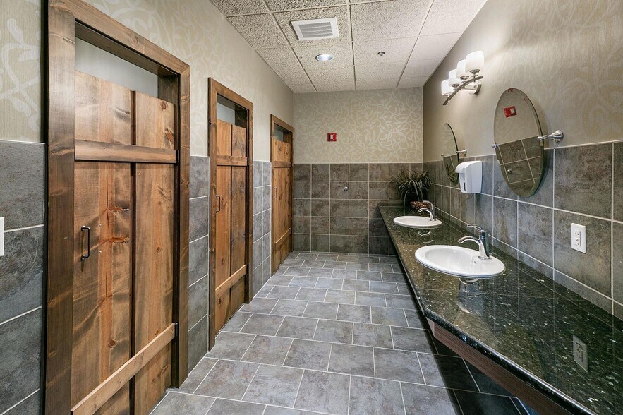 More Photos Of 1128 Saratoga Rd, Kingsport Lodge Meeting Hall For Sale
