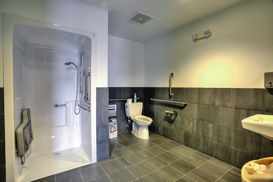 More Photos Of 5 Longevity Dr, Henderson Research And Development For Sale