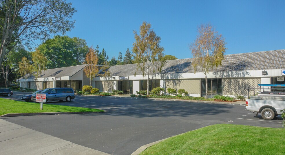 More Photos Of 111-151 E Brokaw Rd, San Jose Research And Development For Lease