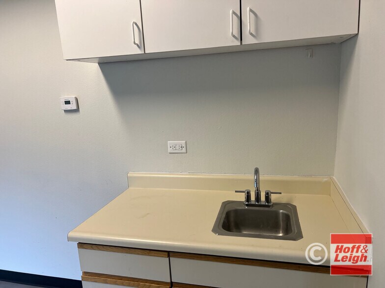 More Photos Of 6438-6444 S Quebec St, Centennial Office For Sale