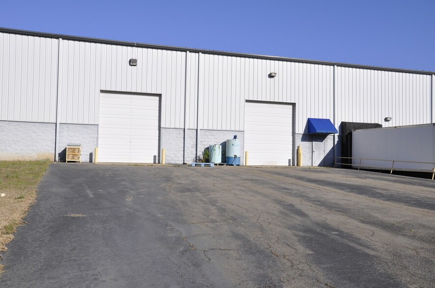 More Photos Of 5100 Rex McLeod Dr, Sanford Manufacturing For Sale
