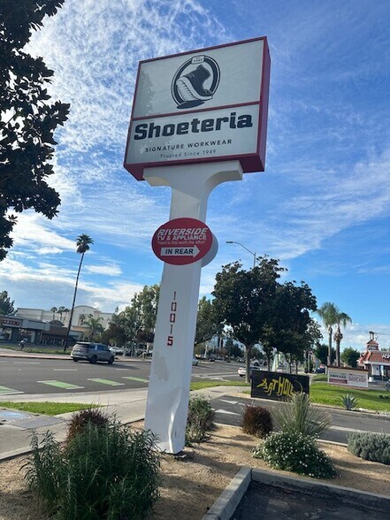 More Photos Of 10015 Magnolia Ave, Riverside Freestanding For Sale