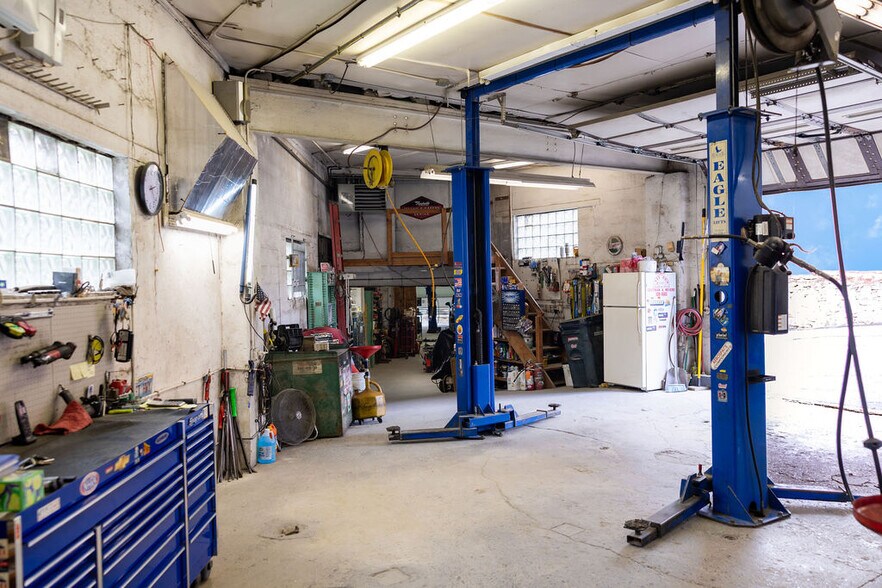 More Photos Of 8257 Frankford Ave, Philadelphia Auto Repair For Sale