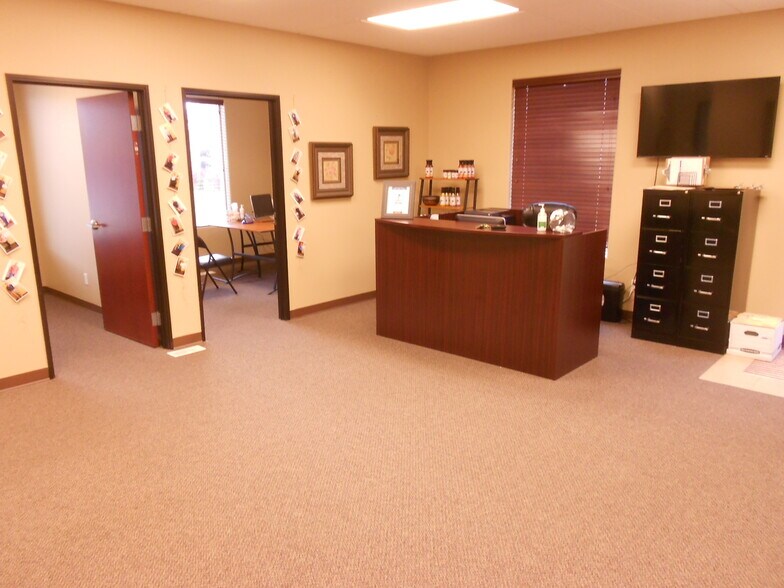 More Photos Of 3438 S 15th E, Idaho Falls Office For Sale