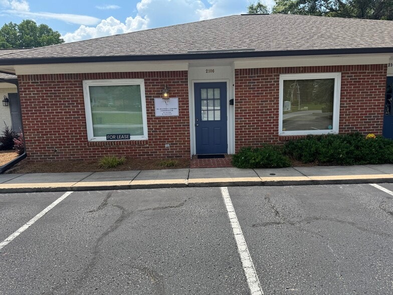 More Photos Of 2104-2112 Executive Park Dr, Opelika Office For Lease