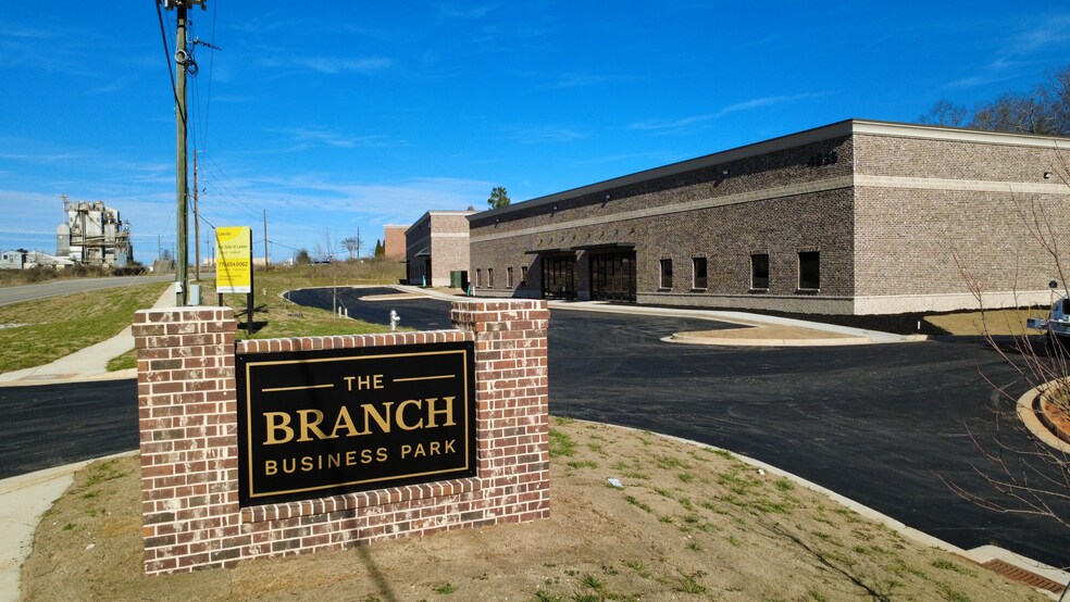 Primary Photo Of 4625 Atlanta Hwy, Flowery Branch Warehouse For Sale