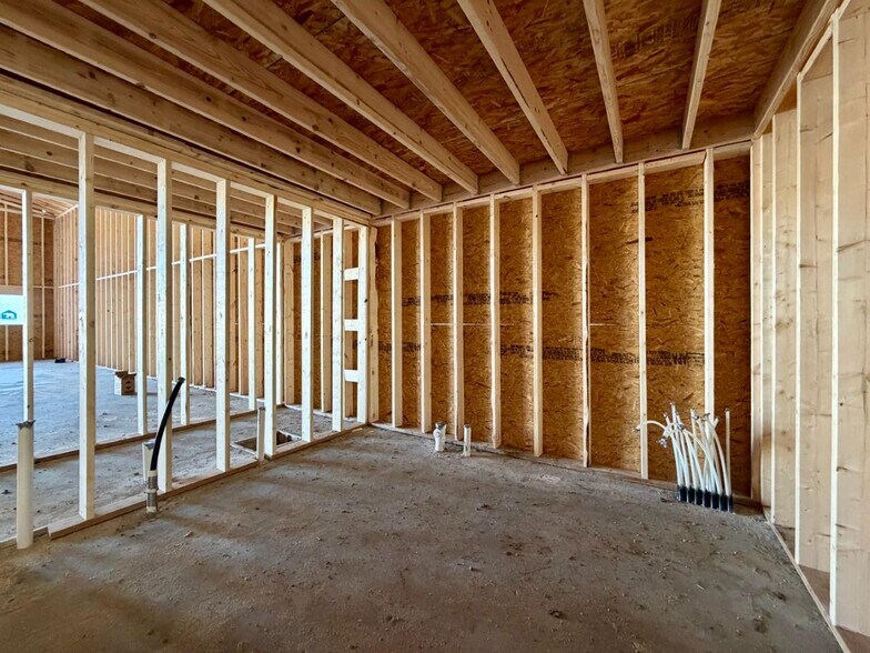 More Photos Of 367 Riverwood dr, Burlington Warehouse For Sale