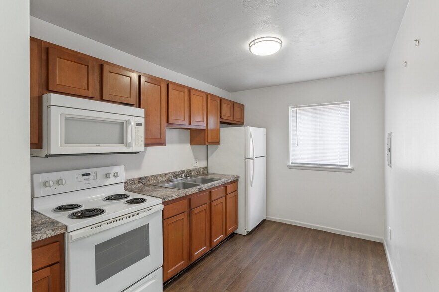 More Photos Of 820 French St, Jeffersonville Apartments For Sale