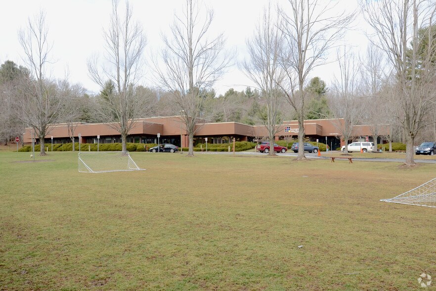 More Photos Of 150 Fisher Dr, Avon Office For Lease