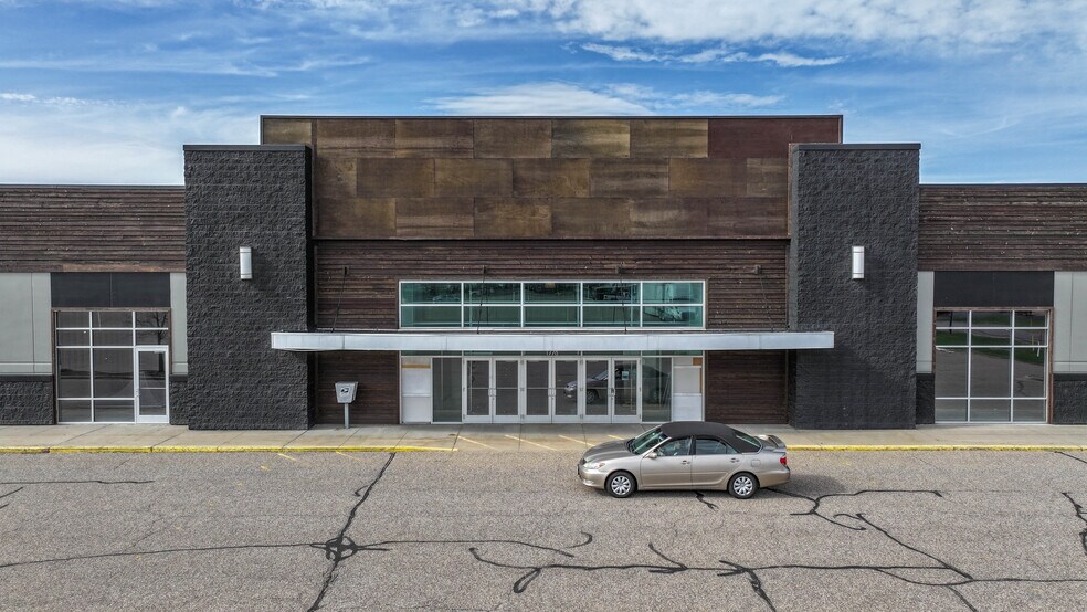 More Photos Of 1784-1794 Plover Rd, Plover Unknown For Lease