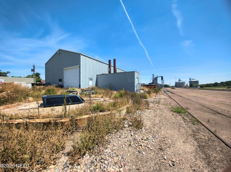 More Photos Of 123 W 5th Ave, Webster Warehouse For Sale