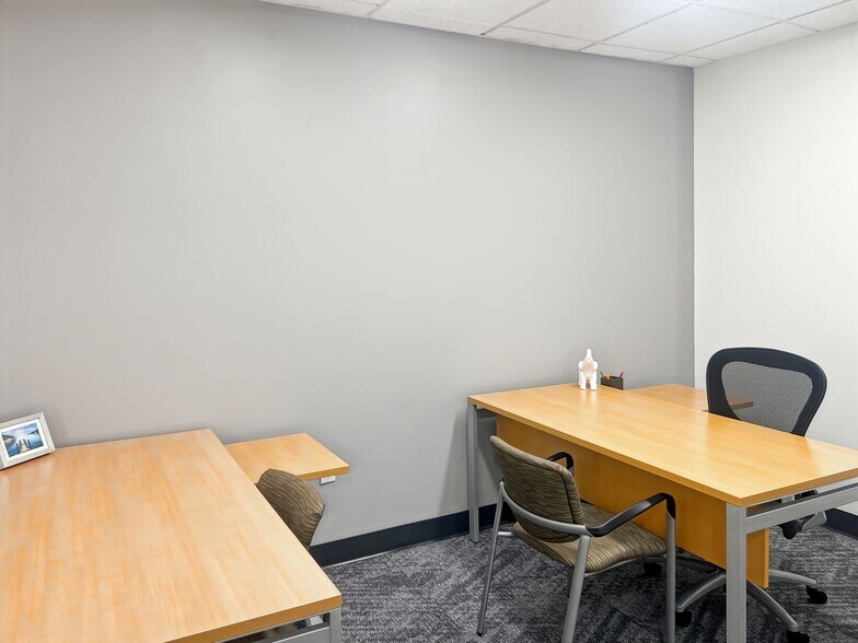 More Photos Of 1829 Reisterstown Rd, Pikesville Coworking Space