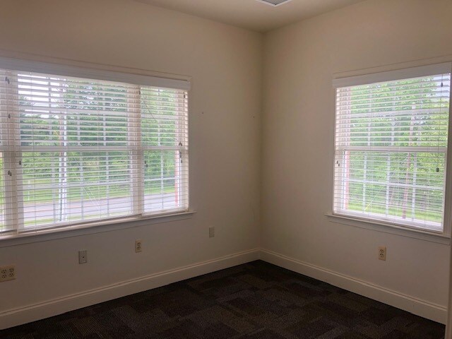 More Photos Of 351 Sparta Ave, Sparta Office For Lease