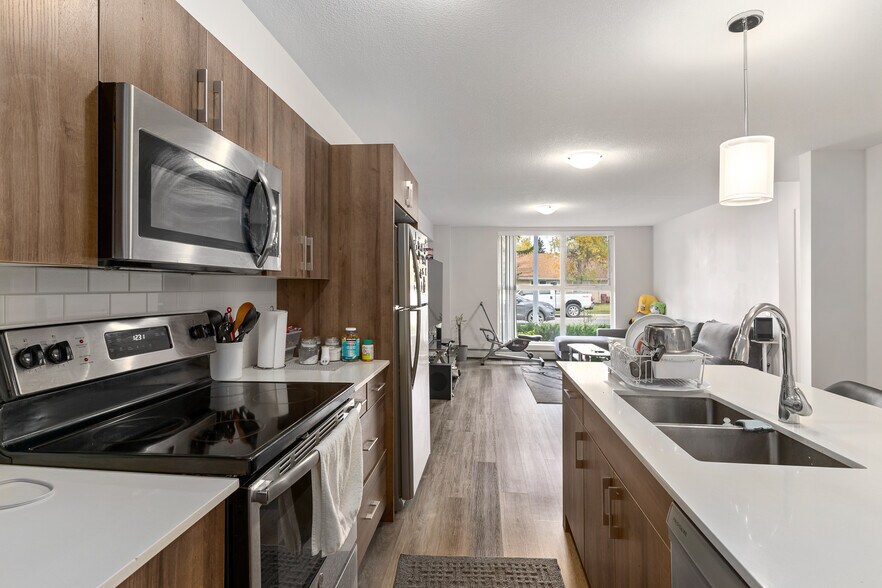 More Photos Of 303 Waddy Lane, Strathmore Multifamily For Sale