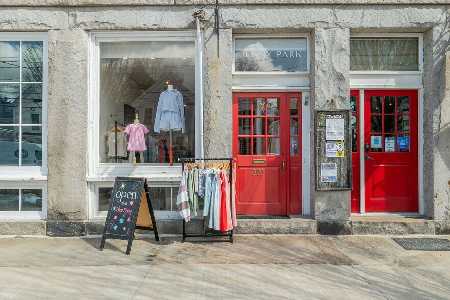 More Photos Of 355-359 Main St, Yarmouth Storefront Retail Office For Lease