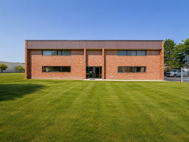 More Photos Of 12440 Delta St, Taylor Warehouse For Lease