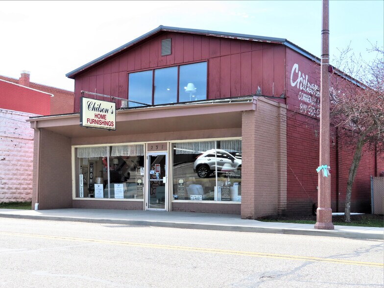 More Photos Of 231 Water, Conneaut Lake Freestanding For Sale