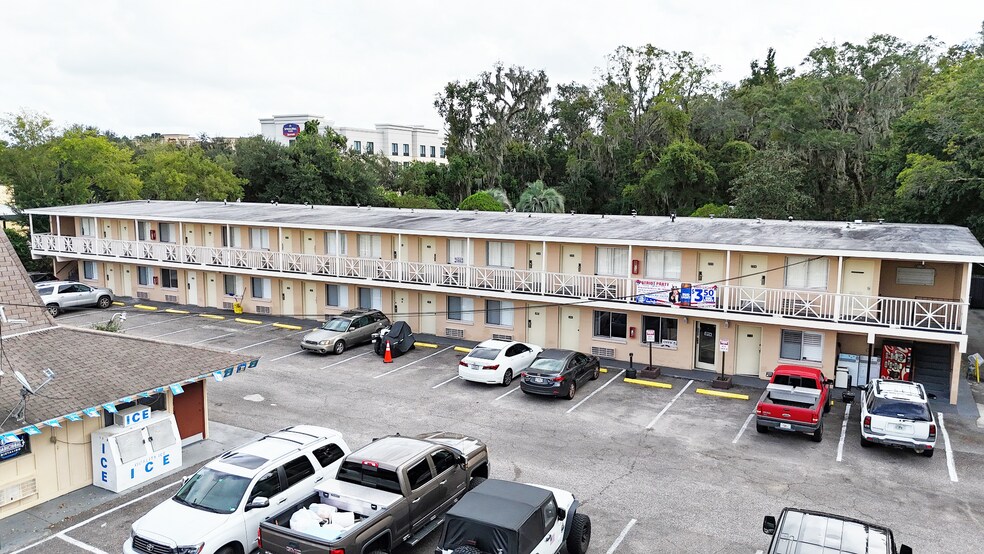More Photos Of 1500 Airport Rd, Jacksonville Hotel For Sale