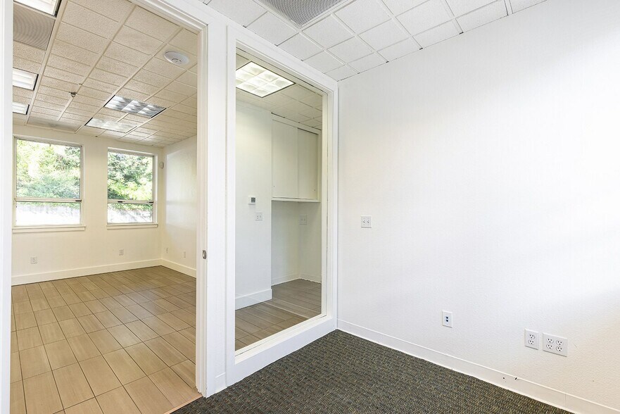 More Photos Of 7300 Healdsburg Ave, Sebastopol Office For Lease