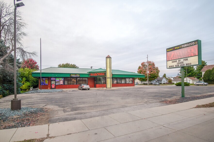 More Photos Of 606 W Main St, Waupun General Retail For Lease