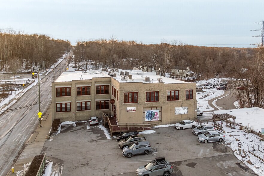 More Photos Of 21 W North St, Akron Apartments For Lease