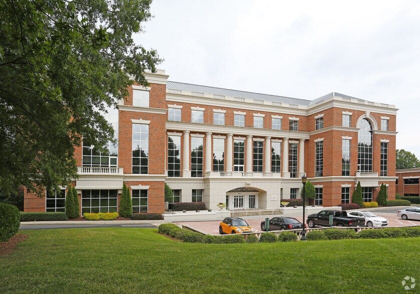 More Photos Of 4064 Colony Rd, Charlotte Office For Lease