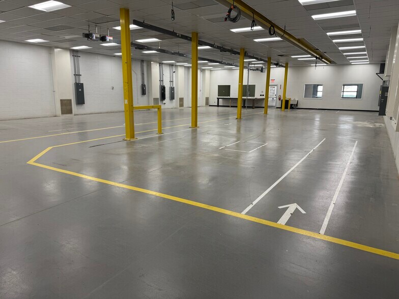 More Photos Of 245 Old Egg Harbor Rd, Berlin Township Manufacturing For Lease