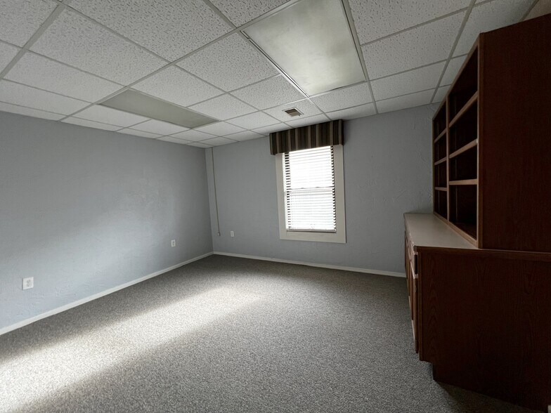 More Photos Of 4920 Reed Rd, Columbus Loft Creative Space For Lease