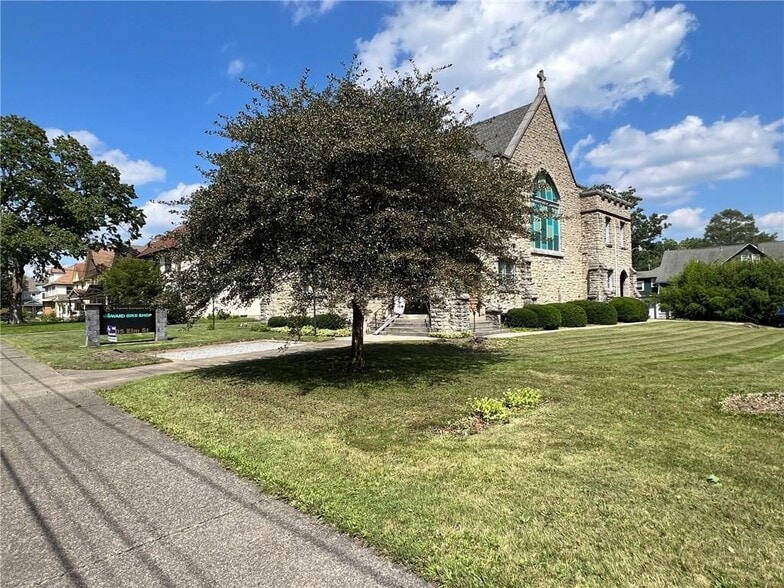 More Photos Of 1205 Elm St, Youngstown Religious Facility For Sale