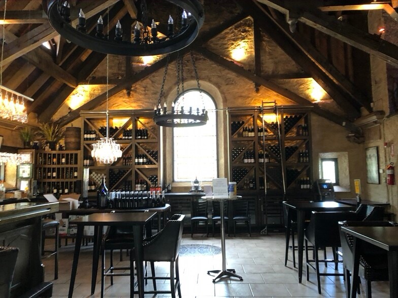 More Photos Of 1715 E Main St, Mohegan Lake Restaurant For Sale