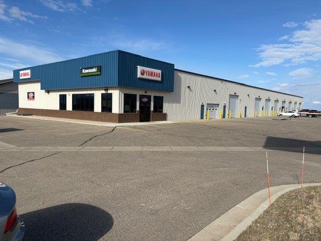 Primary Photo Of 111 NE 45th Ave, Minot Showroom For Lease