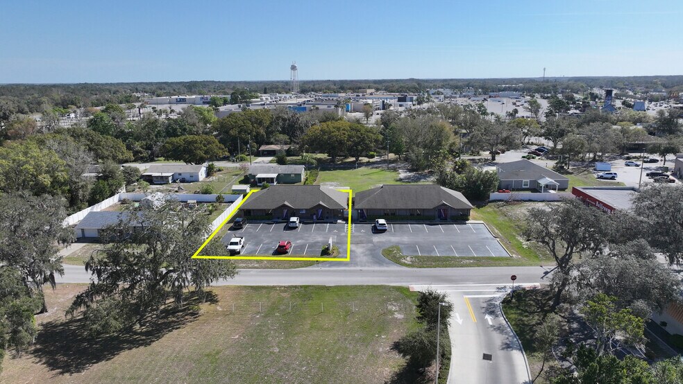 More Photos Of 32644 Blossom ln, Leesburg Office For Sale